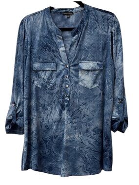 Ava & Grace Blue Acid Wash Button-Up Blouse - Size 1X